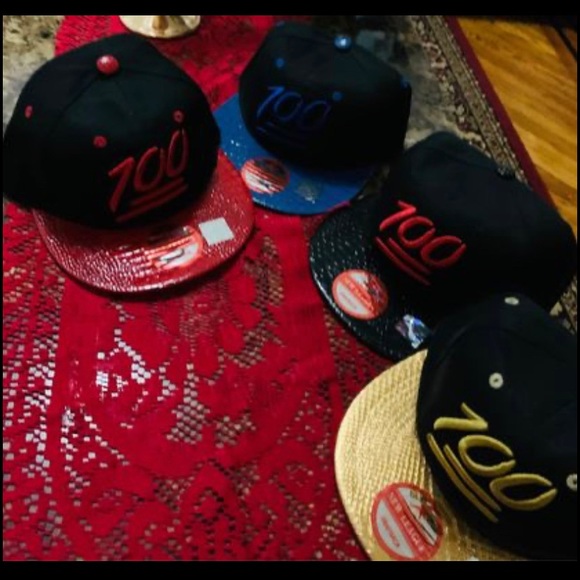 Men SnapBack Hat - Picture 5 of 6